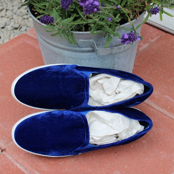 Joie Blue Velvet Slip on shoes - Picture 1 of 6
